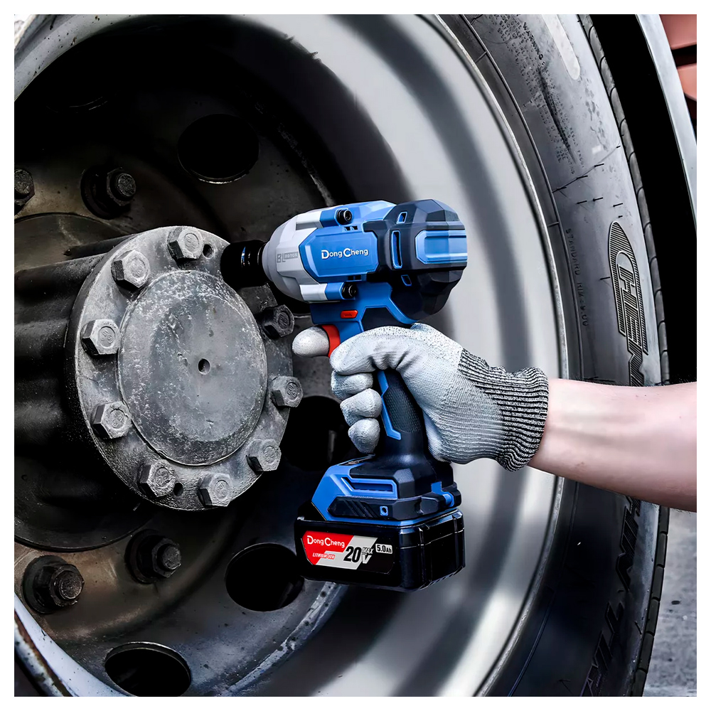 Llave de Impacto Industrial Inalambrica 1/2" Dongcheng DCPB698FK 20V 698Nm 2Bat x 5Ah Brushless - Imagen 10